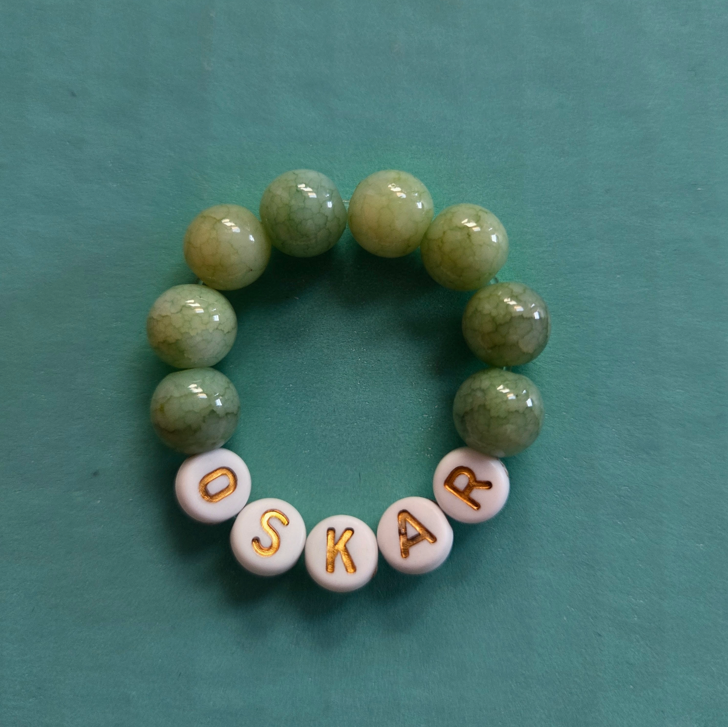 Armband mit Natursteinperlen