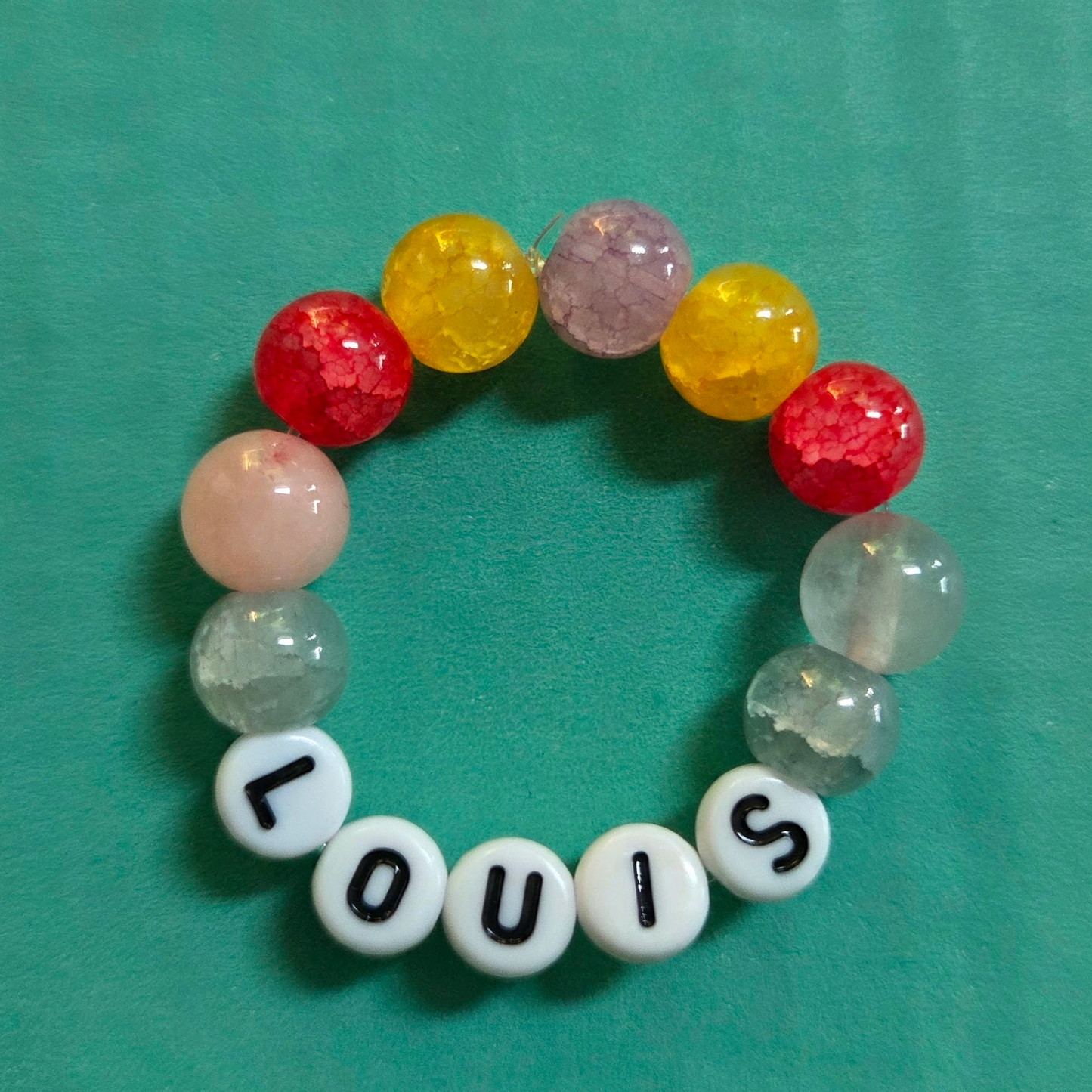 Armband mit Glasperlen