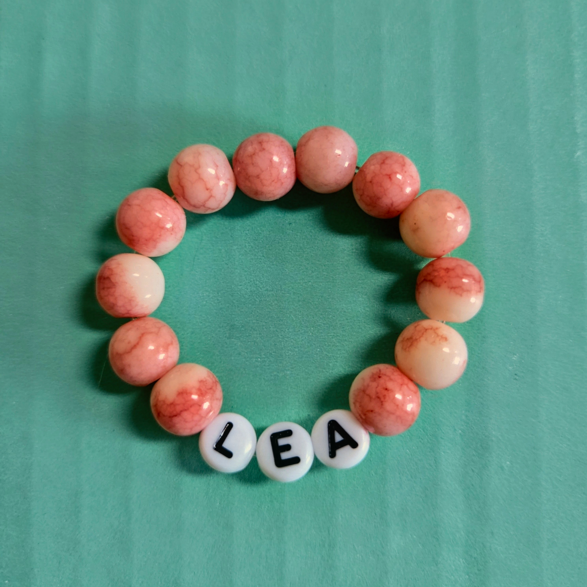 Armband mit Natursteinperlen