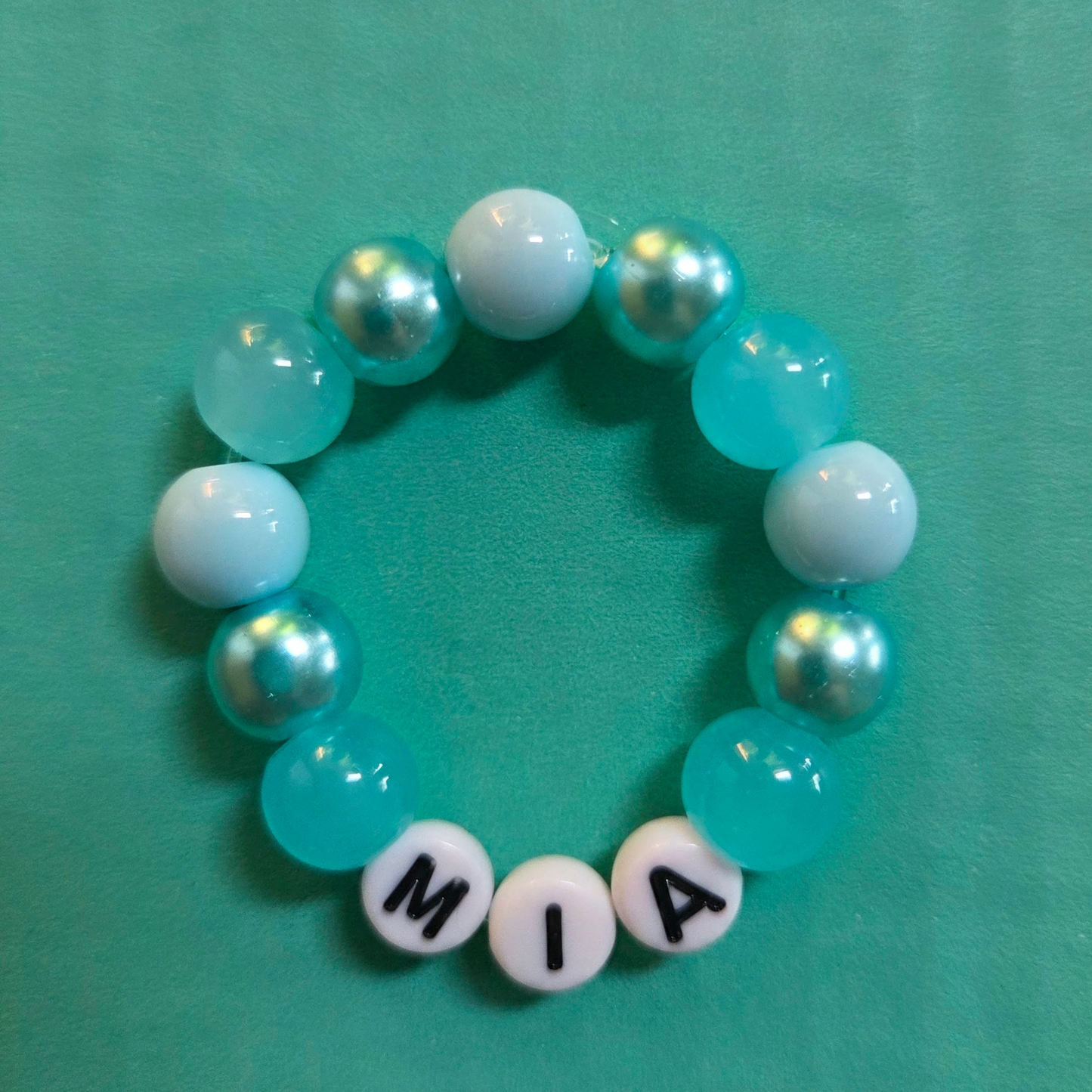 Armband mit Glasperlen