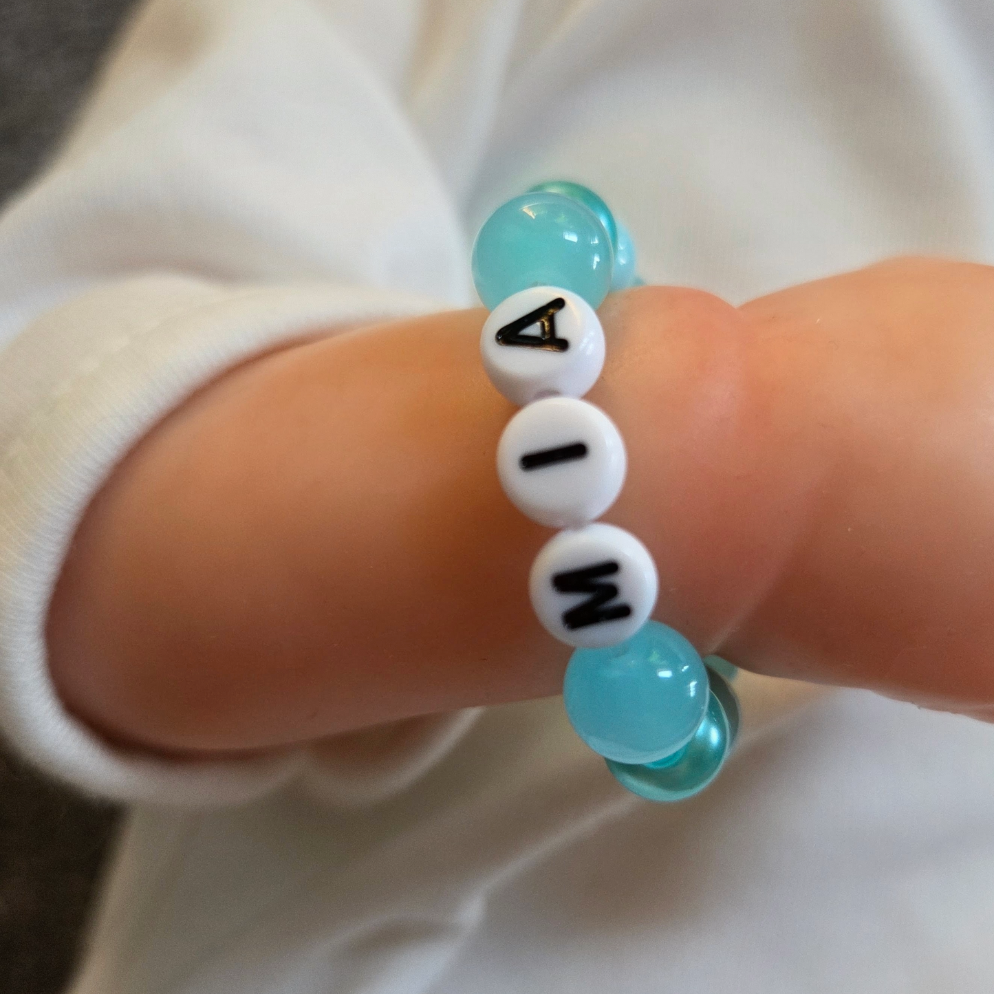 Armband mit Glasperlen
