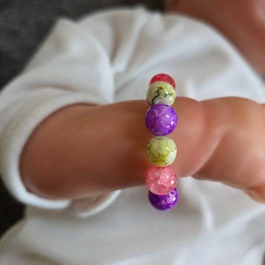 Armband mit Natursteinperlen