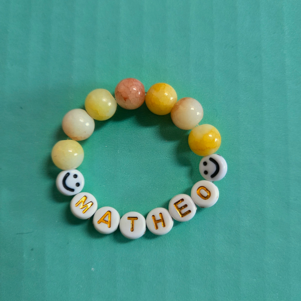 Armband mit Glasperlen