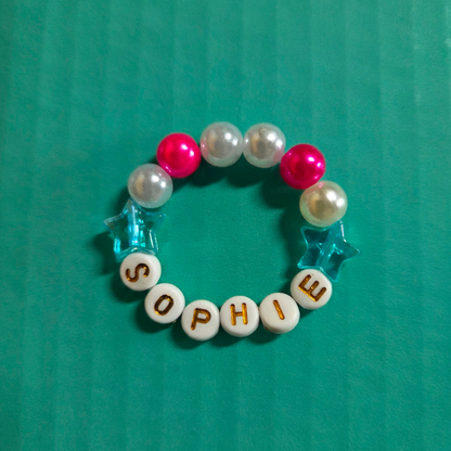 Armband mit Kunstperlen