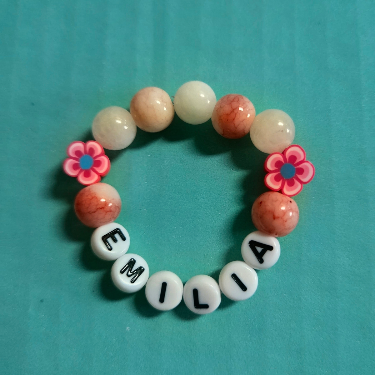 Armband mit Glasperlen