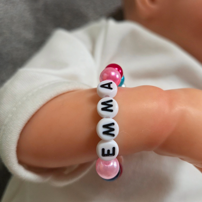 Armband mit Kunstperlen